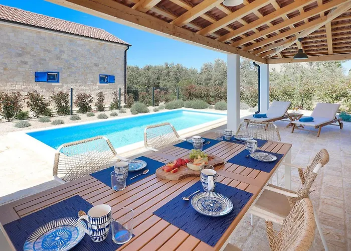 Nyaraló Awesome In *