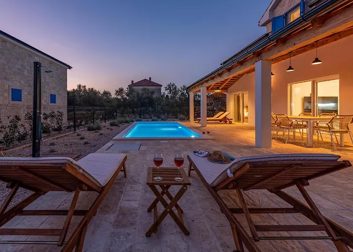 Nyaraló Awesome In *