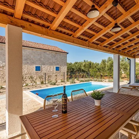 Awesome In Vikendica