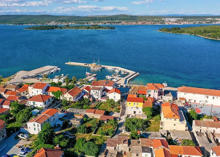 Awesome In Дом отдыха